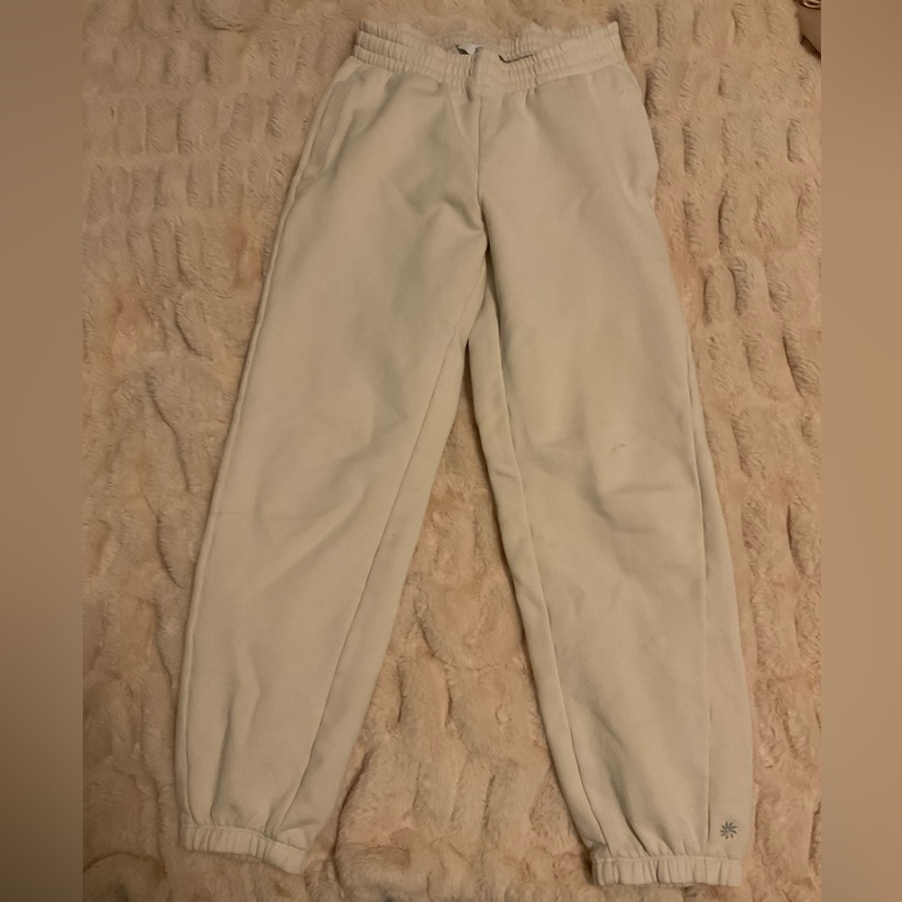 Cream colored Athleta sweatpants.